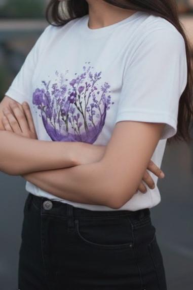 T-shirt Hand Painted - Bloom in Purple